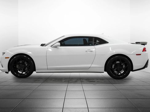 Used 2014 Chevrolet Camaro SS w/ RS Package RWD image 11