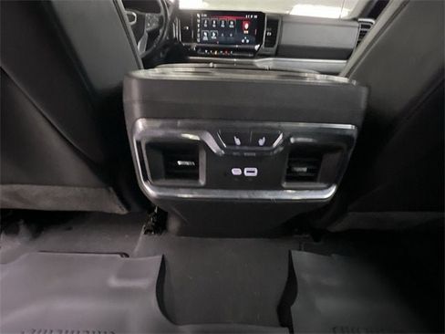 Used 2024 GMC Sierra 2500 SLT w/ SLT Premium Package image 20