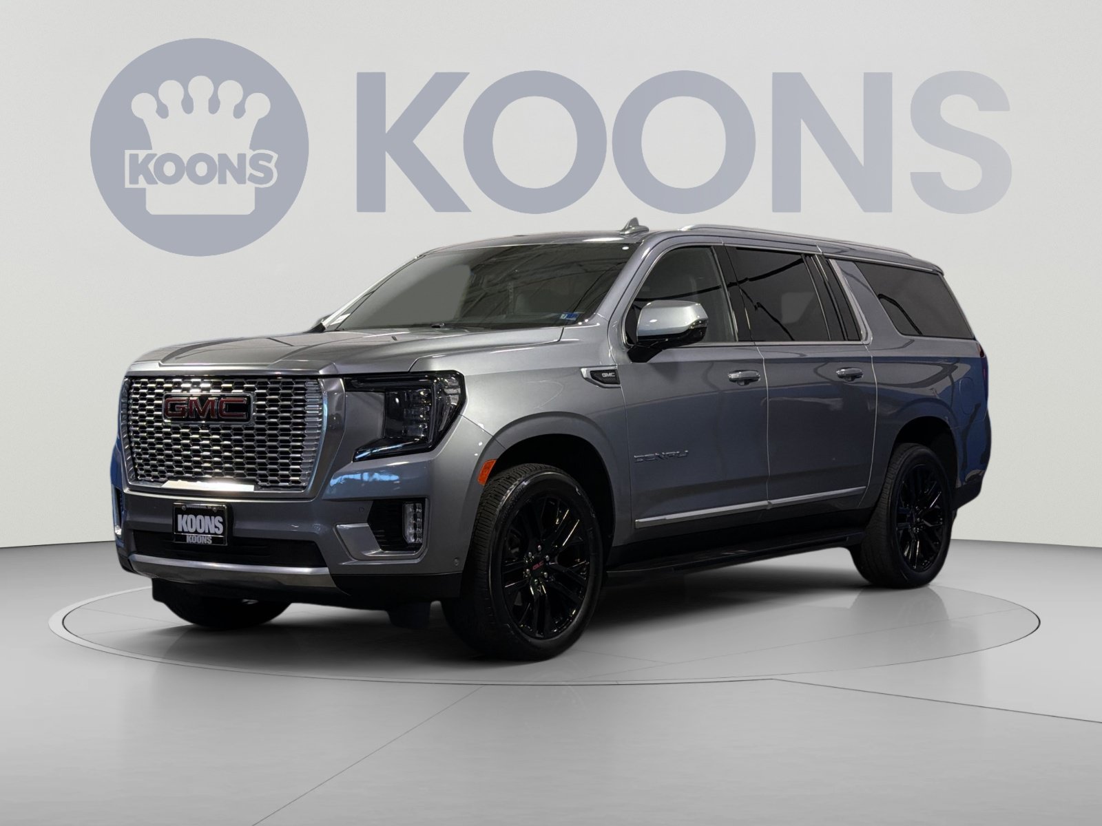 Used 2024 GMC Yukon XL Denali w/ Advanced Technology Package AWD/4WD image 1