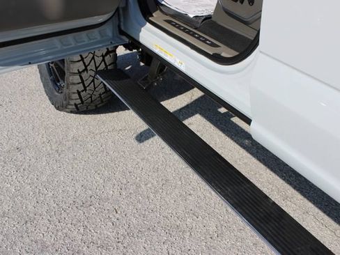 Used 2025 Ford F450 Platinum w/ Platinum Plus Package AWD/4WD image 21