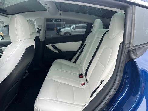 Used 2019 Tesla Model 3 AWD/4WD image 10