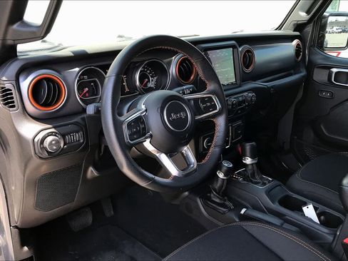 Used 2022 Jeep Gladiator Mojave w/ Trailer Tow Package image 17