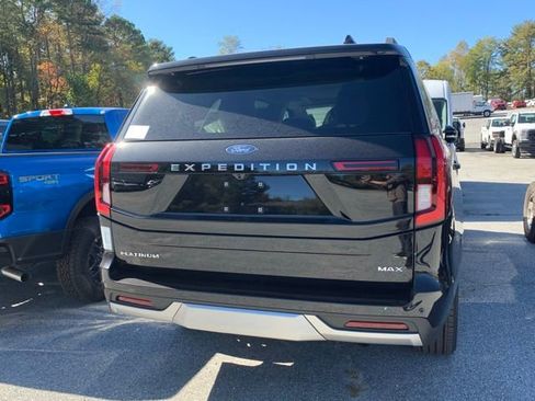 New 2025 Ford Expedition Max Platinum w/ Driver's Package image 21