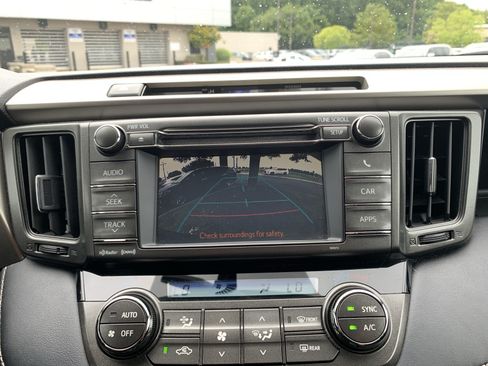 Used 2013 Toyota RAV4 XLE FWD image 25
