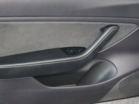Used 2019 Tesla Model 3 Standard Range Plus image 21