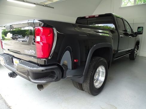 Used 2025 Chevrolet Silverado 3500 High Country w/ Technology Package AWD/4WD image 24