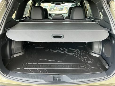 Used 2026 Subaru Forester Touring AWD/4WD image 17