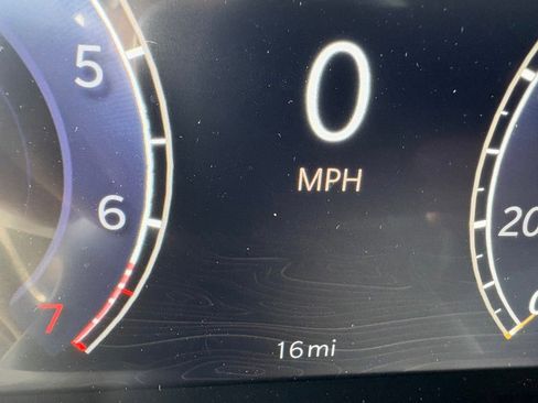 New 2025 Jeep Grand Cherokee L Laredo AWD/4WD image 13