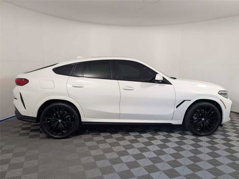 Used 2020 BMW X6 sDrive40i w/ M Sport Package image 5
