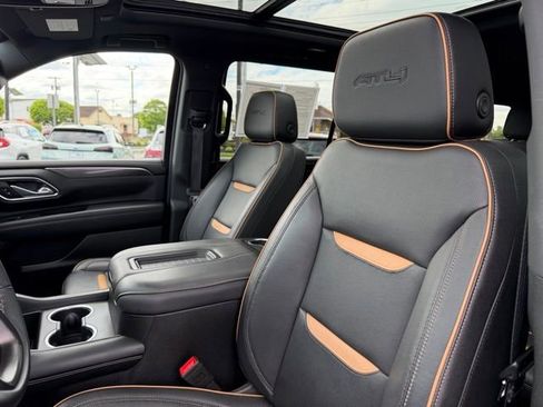 Used 2024 GMC Yukon XL AT4 w/ Technology Package AWD/4WD image 22