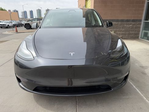Used 2025 Tesla Model Y Long Range RWD image 10