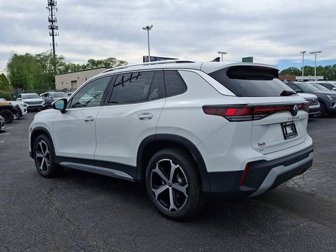 New 2026 Volkswagen Tiguan SE FWD image 3