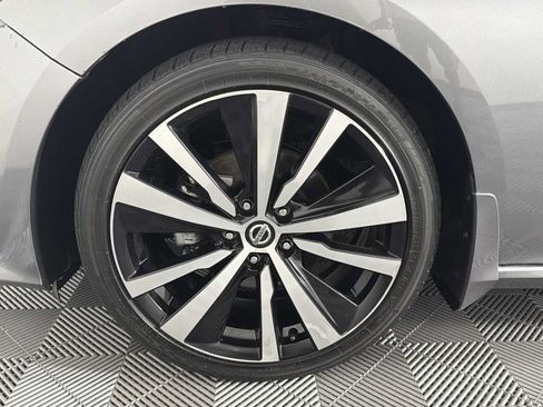 Used 2022 Nissan Altima 2.5 SR FWD image 14