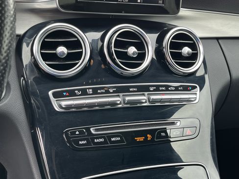 Used 2018 Mercedes-Benz C 300 Sedan image 21