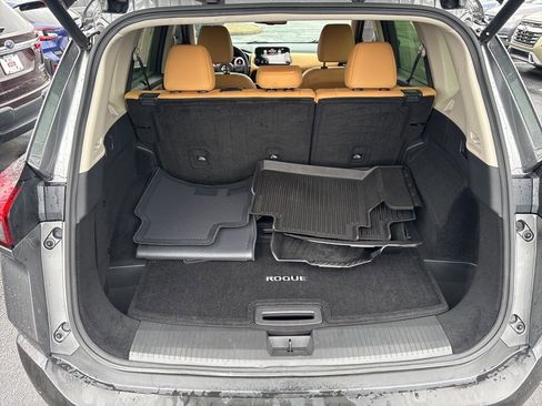 Used 2023 Nissan Rogue Platinum w/ Platinum Premium Package image 26