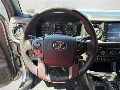 Used 2020 Toyota Tacoma TRD Off-Road w/ Technology Package AWD/4WD image 14