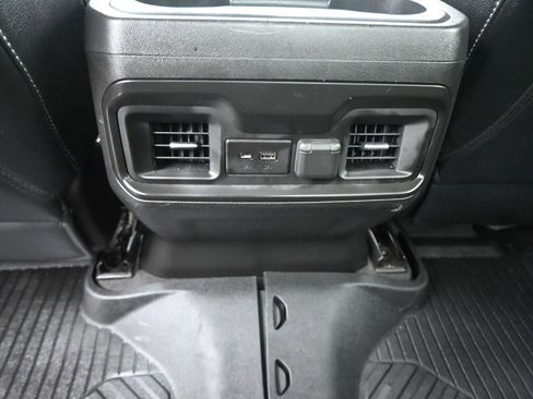 Used 2022 Chevrolet Silverado 1500 LT Trail Boss w/ Safety Package image 8