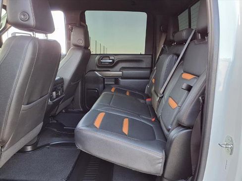 Used 2023 GMC Sierra 2500 AT4 w/ AT4 Preferred Package image 19