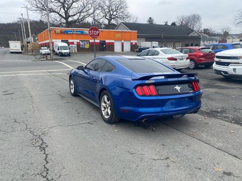 Used 2017 Ford Mustang Coupe image 7