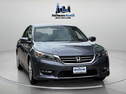 Used 2015 Honda Accord EX image 2