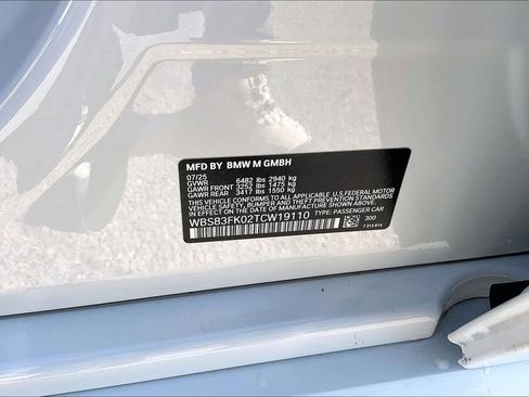 Used 2026 BMW M5 w/ Executive Package image 16