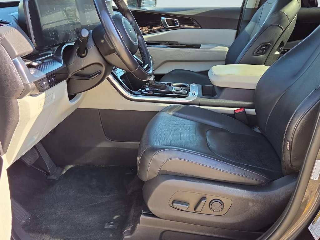 Used 2024 Kia Carnival SX Prestige FWD image 15
