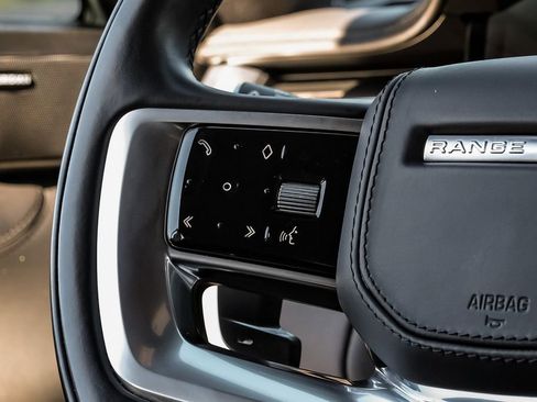 Used 2023 Land Rover Range Rover SE image 15