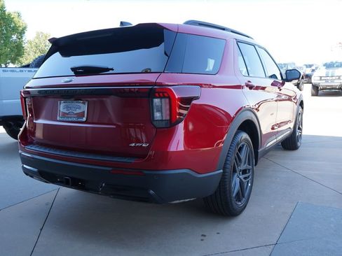 New 2026 Ford Explorer ST-Line w/ ST-Line Street Pack AWD/4WD image 12