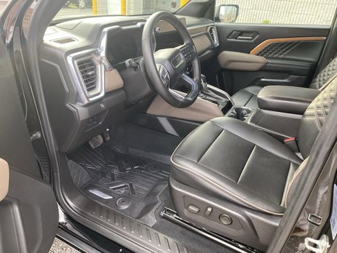 Used 2023 GMC Canyon Denali AWD/4WD image 19