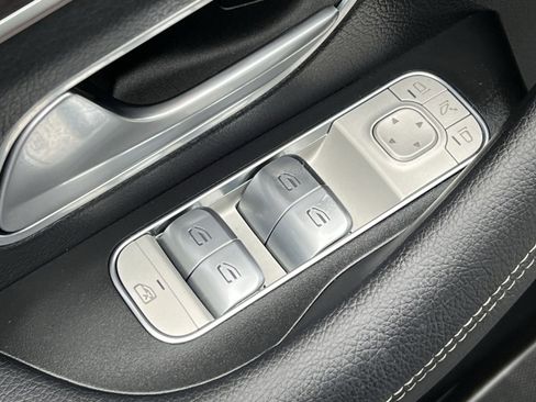 Used 2022 Mercedes-Benz GLS 450 4MATIC image 13