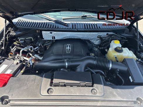 Used 2017 Lincoln Navigator L Reserve image 10