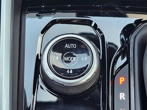 New 2025 Chevrolet Colorado Z71 w/ Technology Package image 30