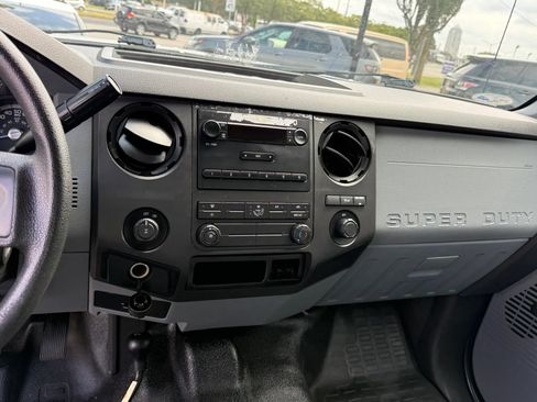 Used 2013 Ford F250 XL w/ Skid Plate Pkg AWD/4WD image 11