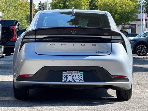 Certified 2024 Toyota Prius Prime FWD image 4