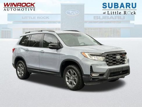 Used 2025 Honda Passport TrailSport image 1