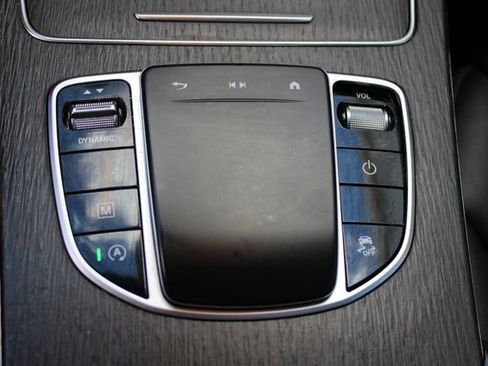 Used 2020 Mercedes-Benz GLC 300 4MATIC image 17