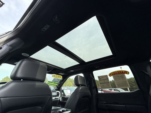 Certified 2022 Ford F150 Raptor w/ Equipment Group 801A High image 44