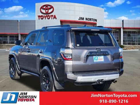 Used 2023 Toyota 4Runner TRD Off-Road Premium image 8