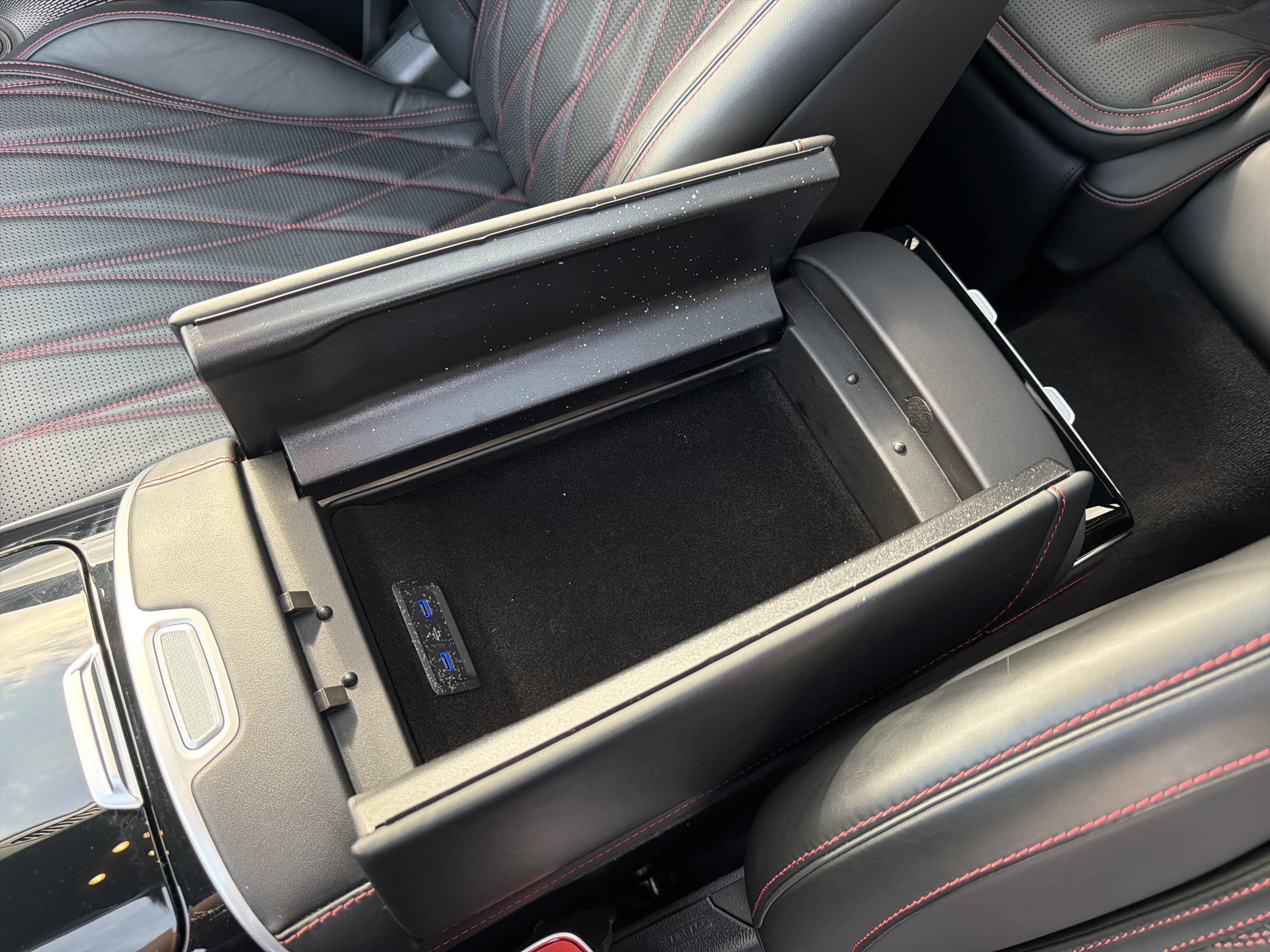 Used 2024 Mercedes-Benz S 63 AMG S w/ Rear Seat Package image 44