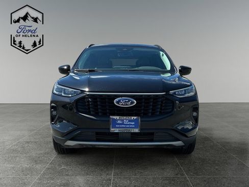 Certified 2025 Ford Escape Platinum AWD/4WD image 8