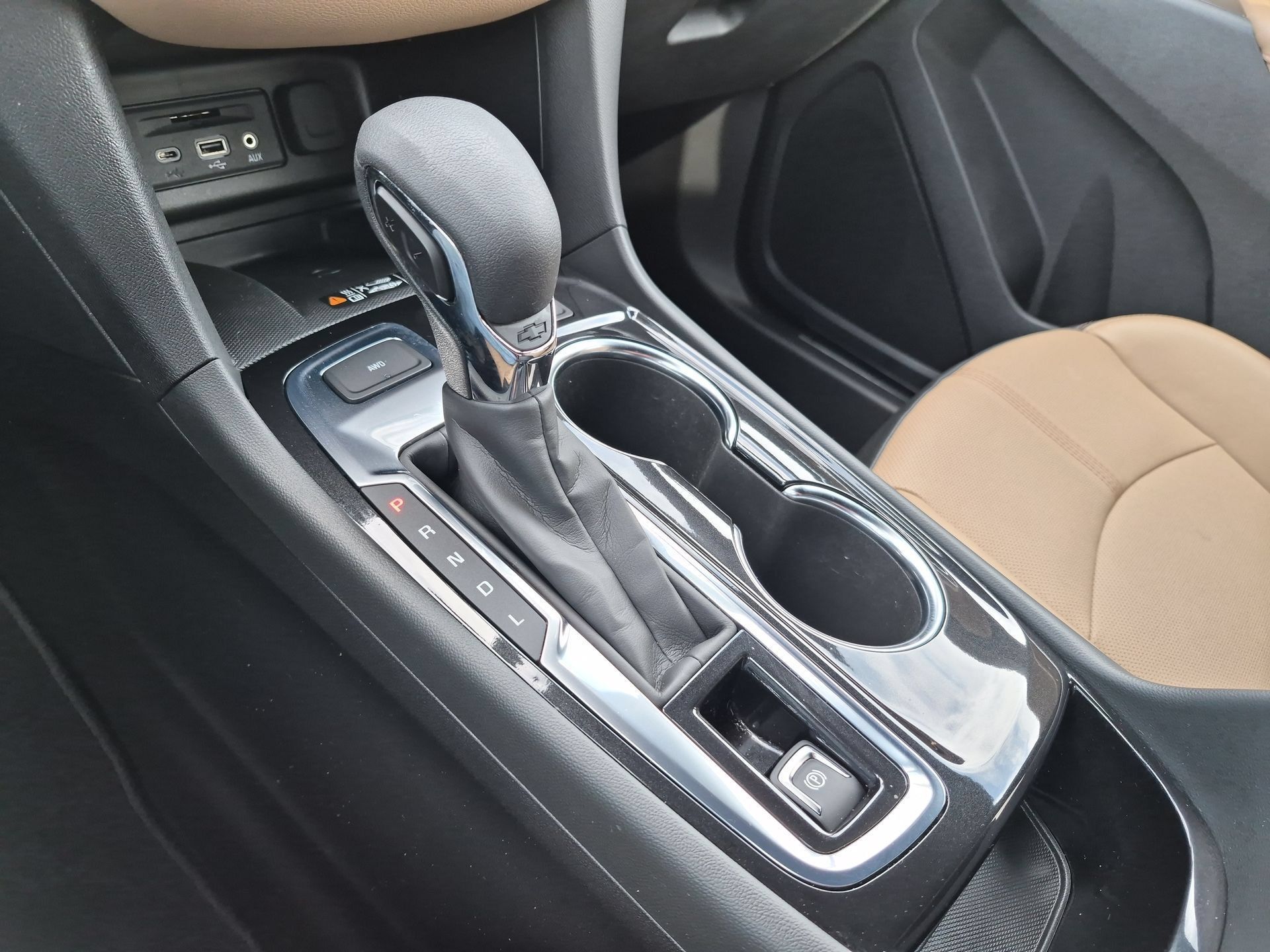 Certified 2023 Chevrolet Equinox Premier AWD/4WD image 16