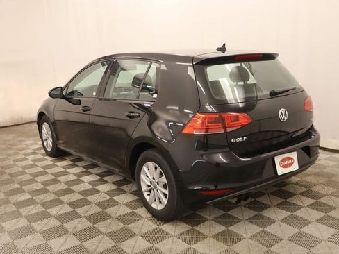 Used 2016 Volkswagen Golf S FWD image 3