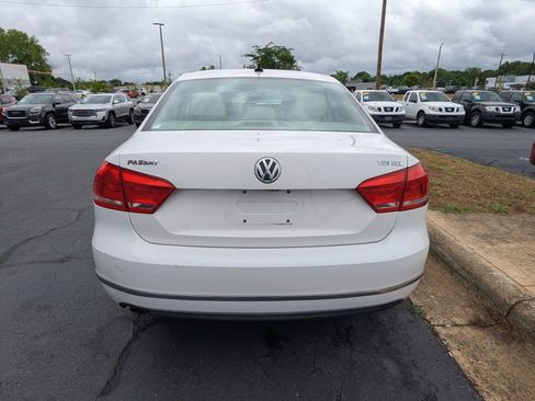 Used 2014 Volkswagen Passat TDI SEL Premium FWD image 6