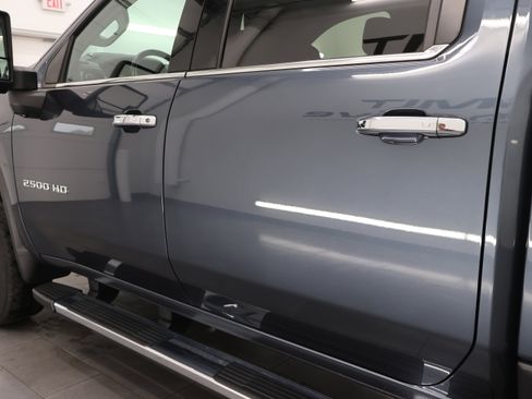 Used 2020 Chevrolet Silverado 2500 LTZ w/ LTZ Premium Package AWD/4WD image 41