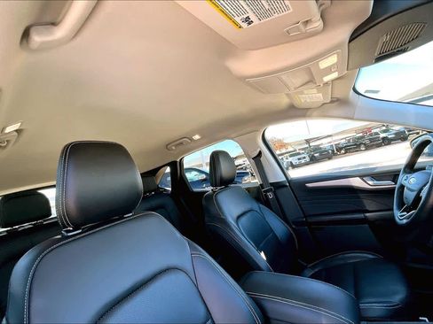 Used 2021 Ford Escape SEL image 15