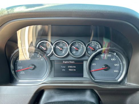 Used 2020 Chevrolet Silverado 1500 RST w/ Texas Edition AWD/4WD image 15
