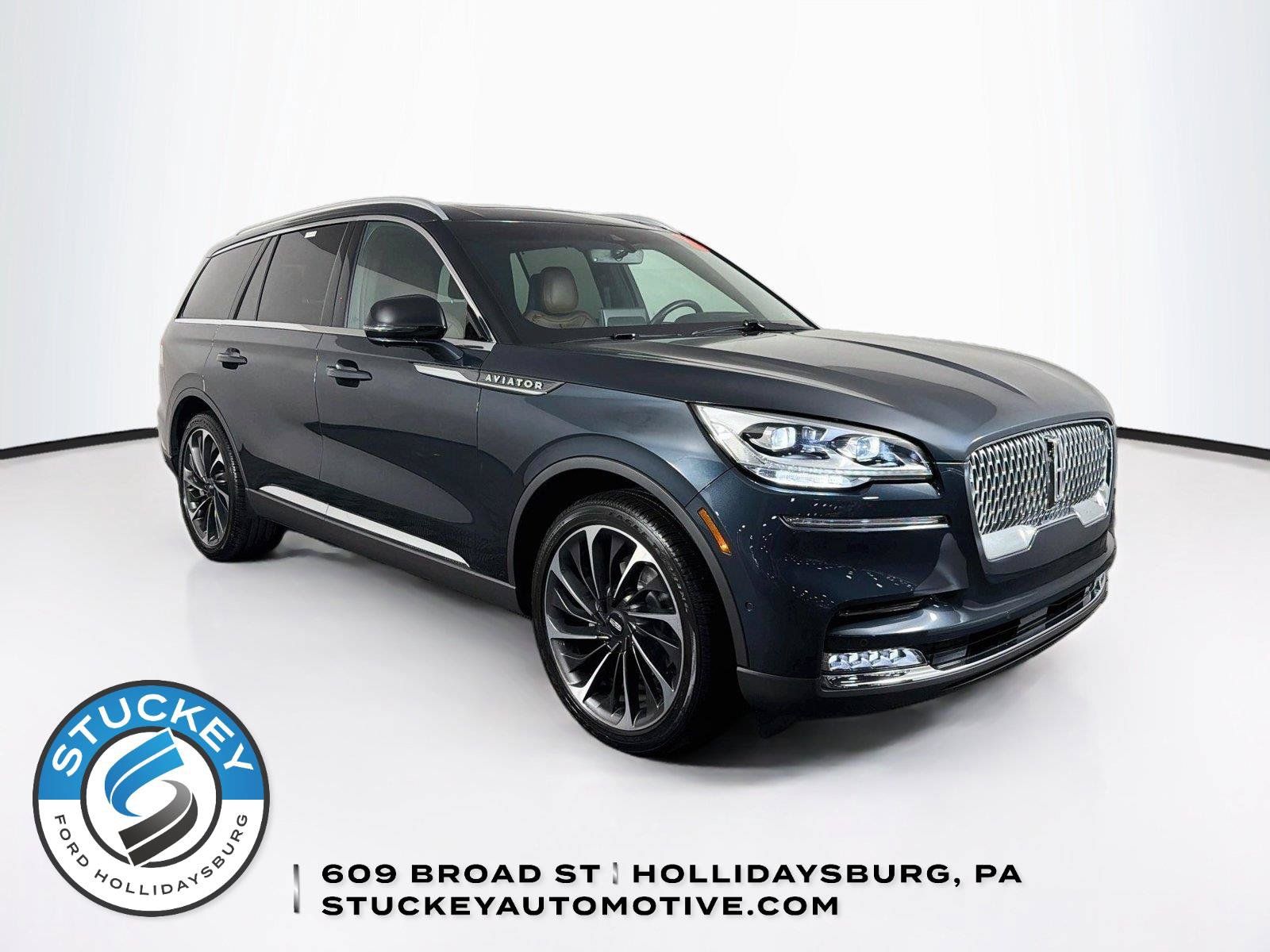 Used 2023 Lincoln Aviator Reserve w/ Equipment Group 201A AWD/4WD image 1