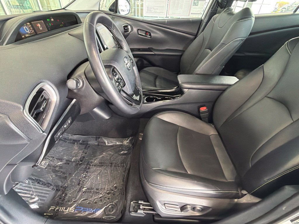 Certified 2020 Toyota Prius Prime Limited FWD image 20