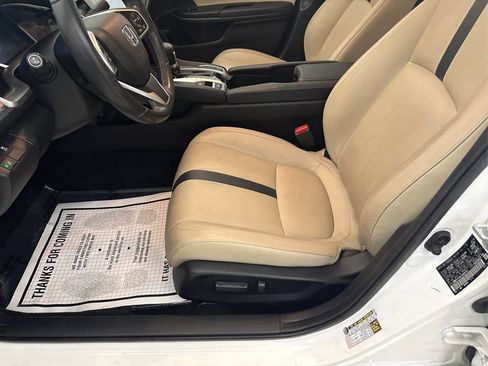 Used 2018 Honda Civic Touring image 37