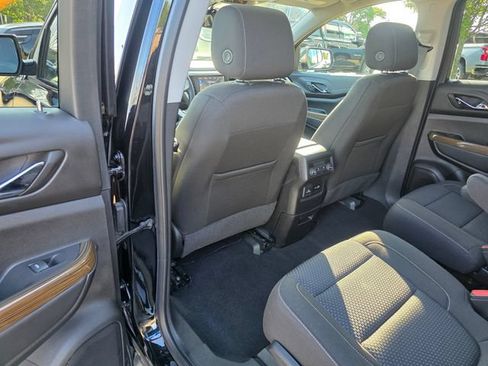 Used 2023 GMC Acadia SLE w/ Driver Convenience Package AWD/4WD image 20